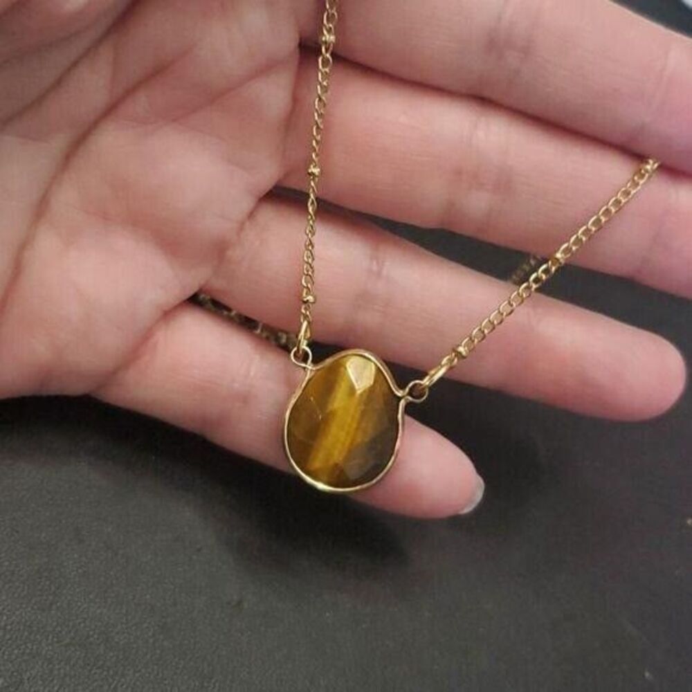 Charming Charlie gold tone tigers eye necklace 16-18.5"